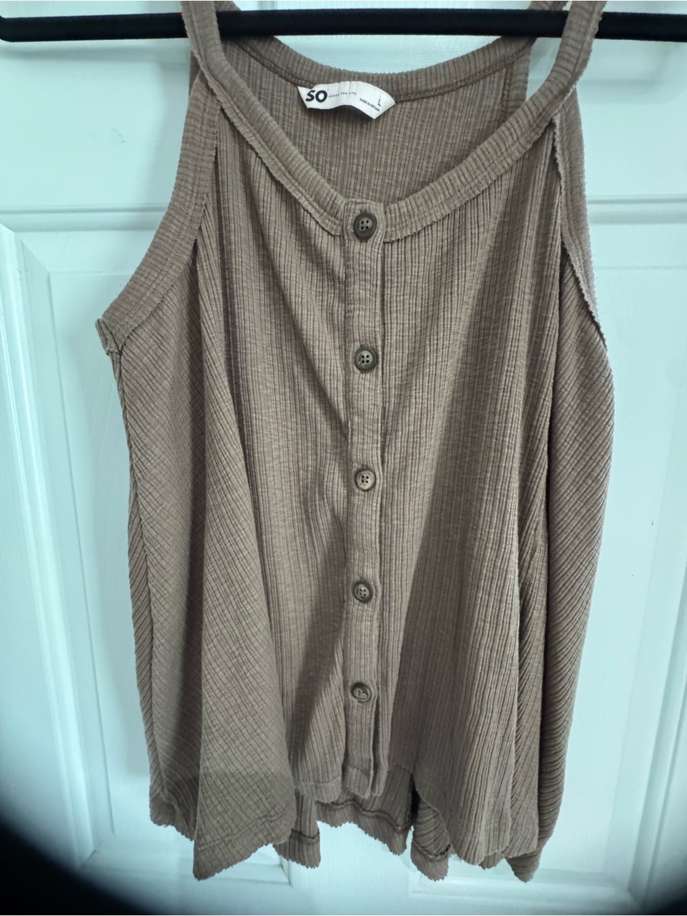 SO Ribbed Brown Button-Front Tank Top - Picture 3 of 6